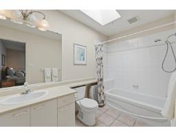 107 10172 141 Street, Surrey, BC V3T4P6 Photo 17