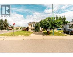 194 Mt Blakiston Road W - photo 2
