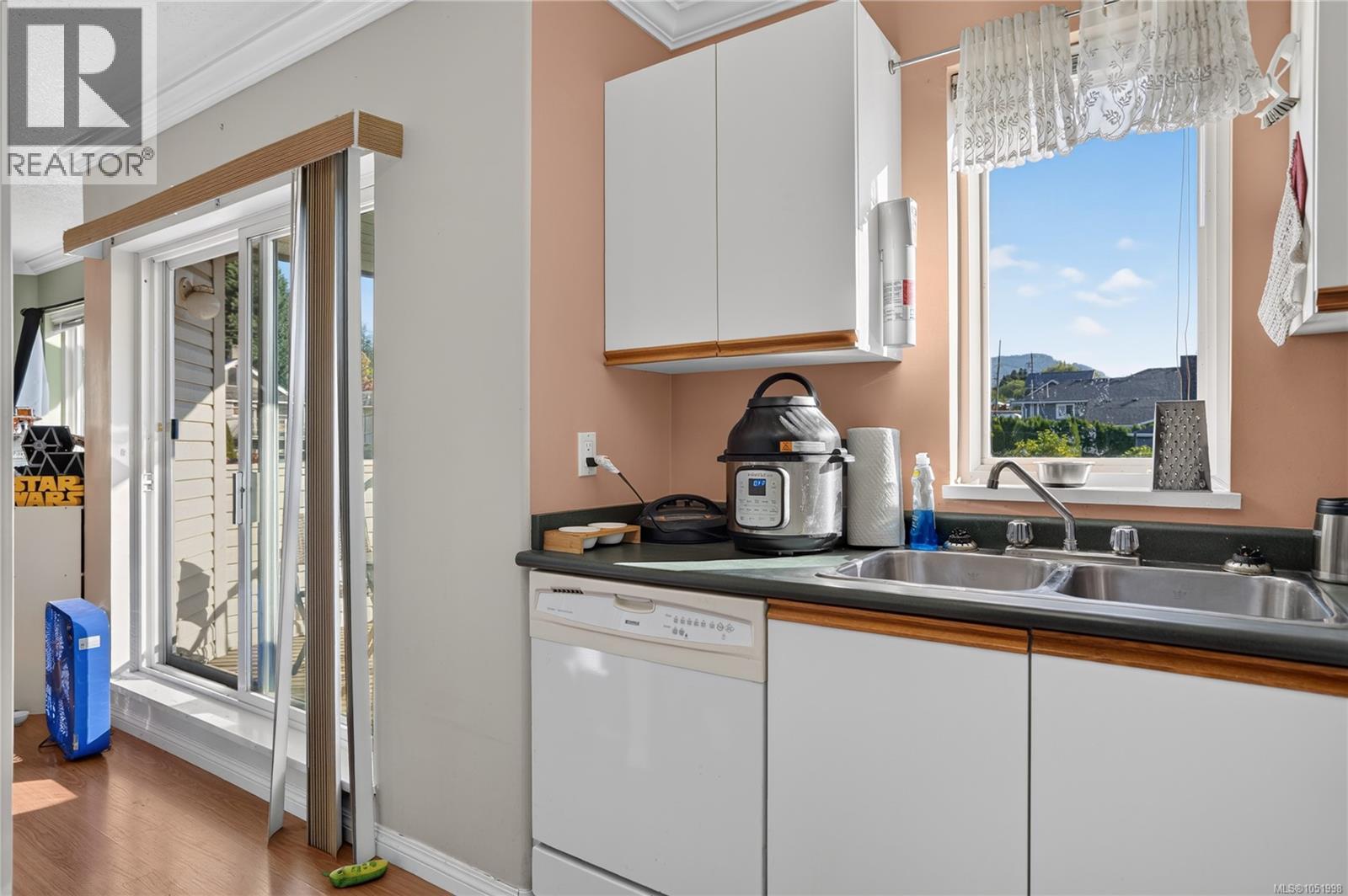304 5170 Angus St, Port Alberni - Image 1