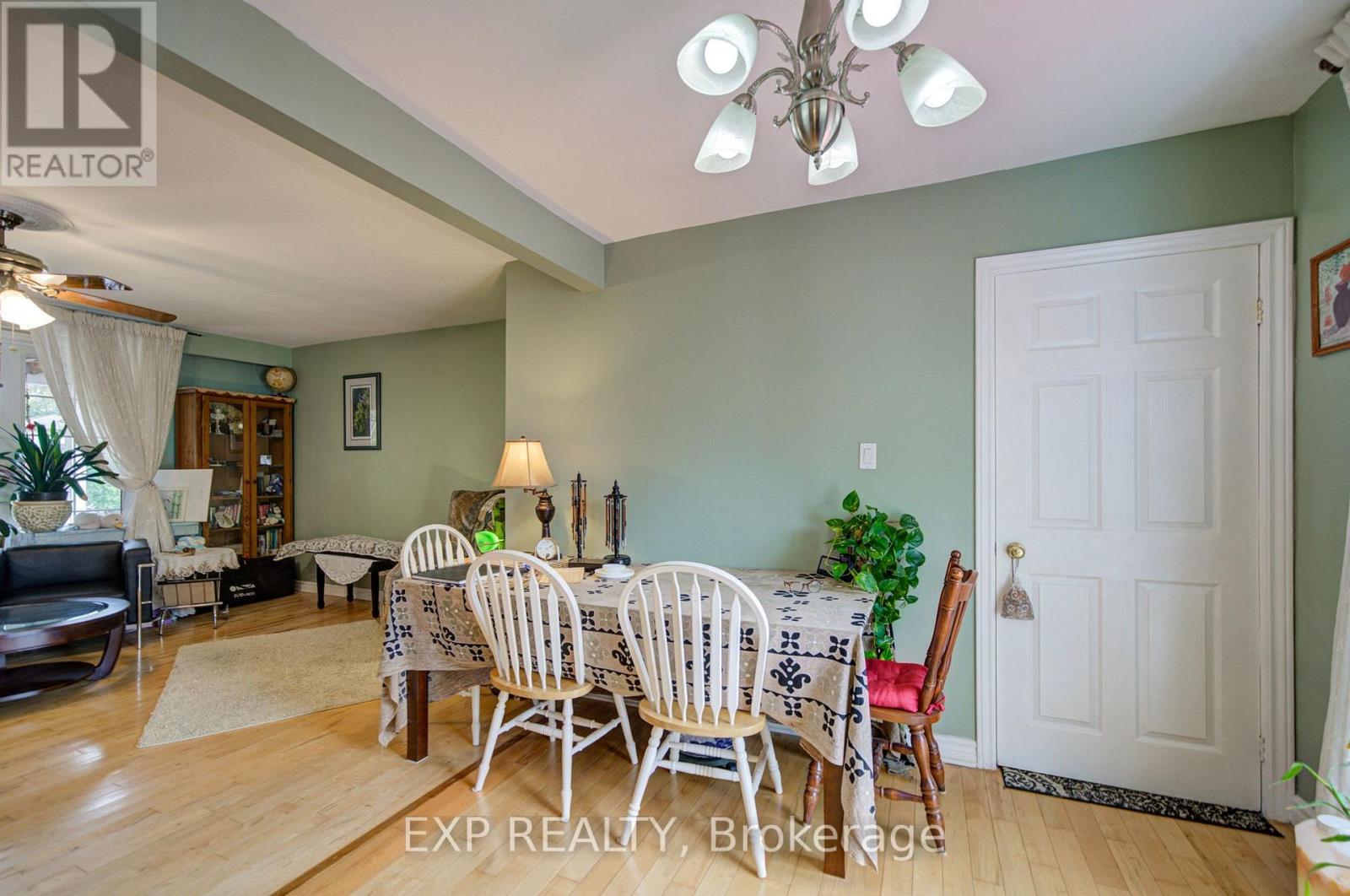 44 MILL STREET - 16