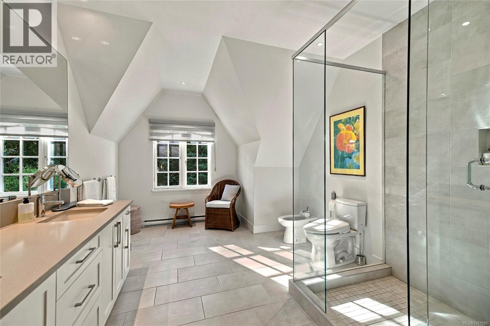 377 Seymour Hts, Salt Spring - Image 1