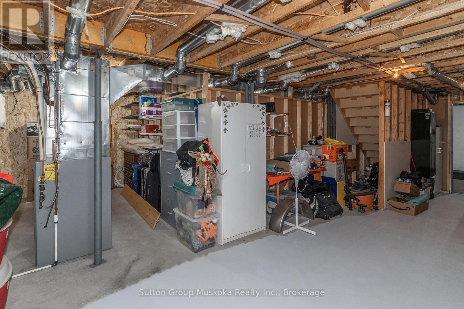 26 Centurion Crescent — photo 41