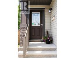 29 Drake Landing Loop - photo 2
