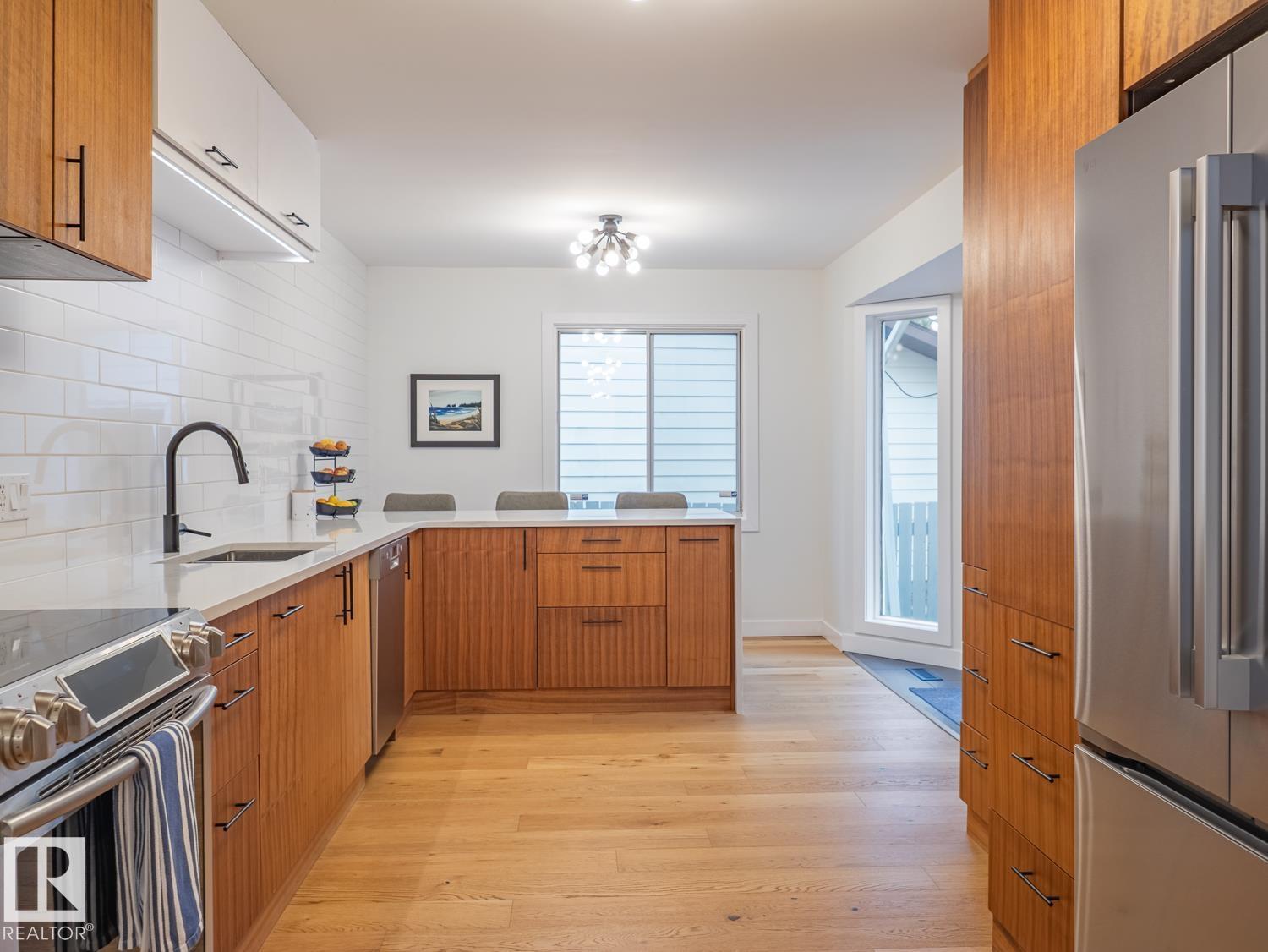 14725 46 AV NW - 17