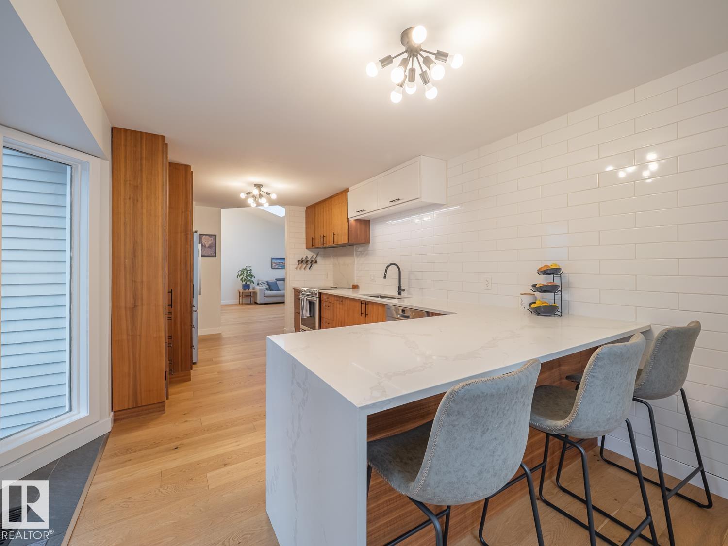 14725 46 AV NW - 21