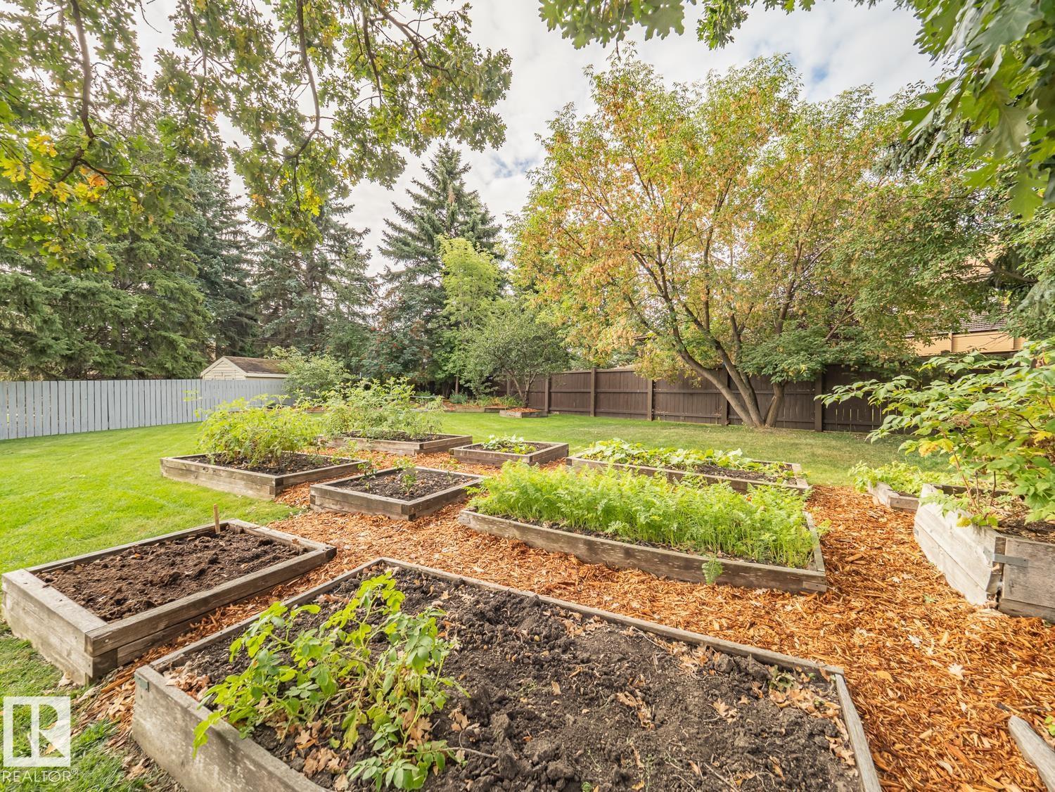 14725 46 AV NW - 65