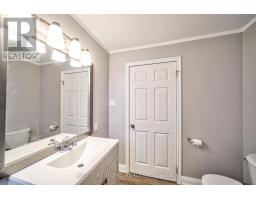 15 Asher Street, Welland, ON L3B4H9 Photo 9