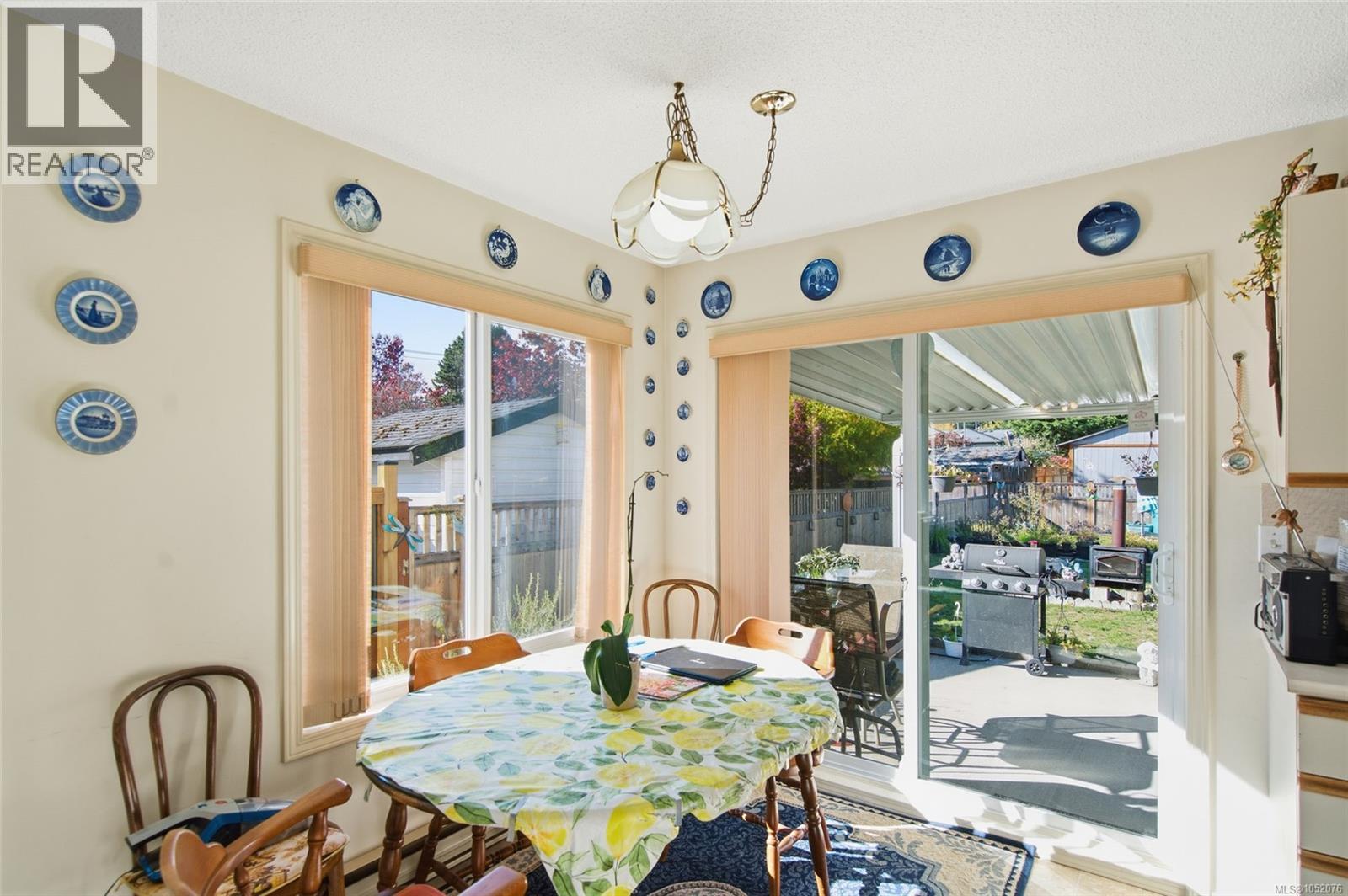 679 Georgia Ave, Nanaimo - Image 1