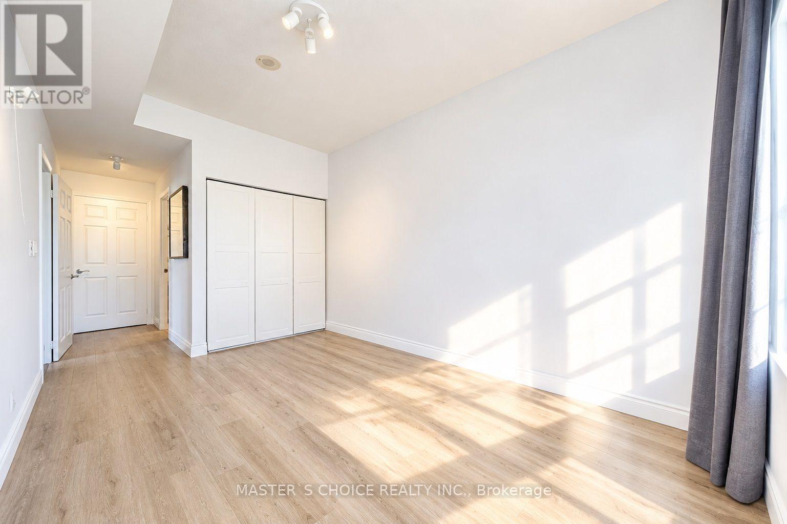 215 - 31 OLIVE AVENUE, Toronto (Willowdale East) — photo 5