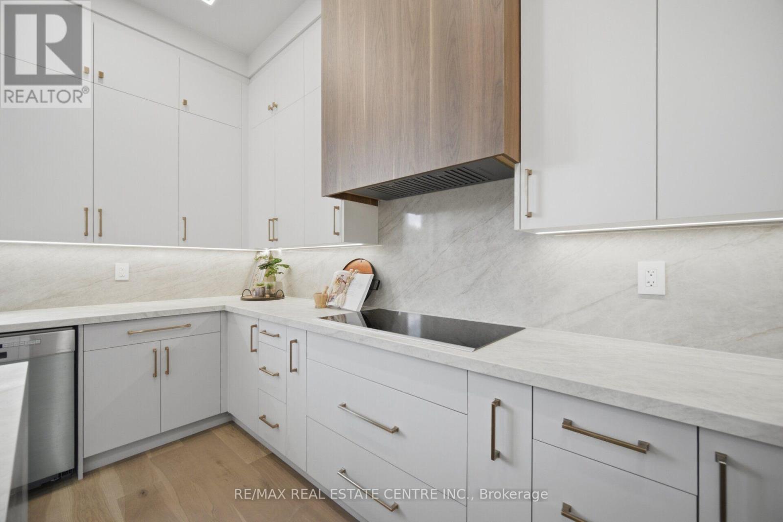 4 CALSTOCK PLACE - 12