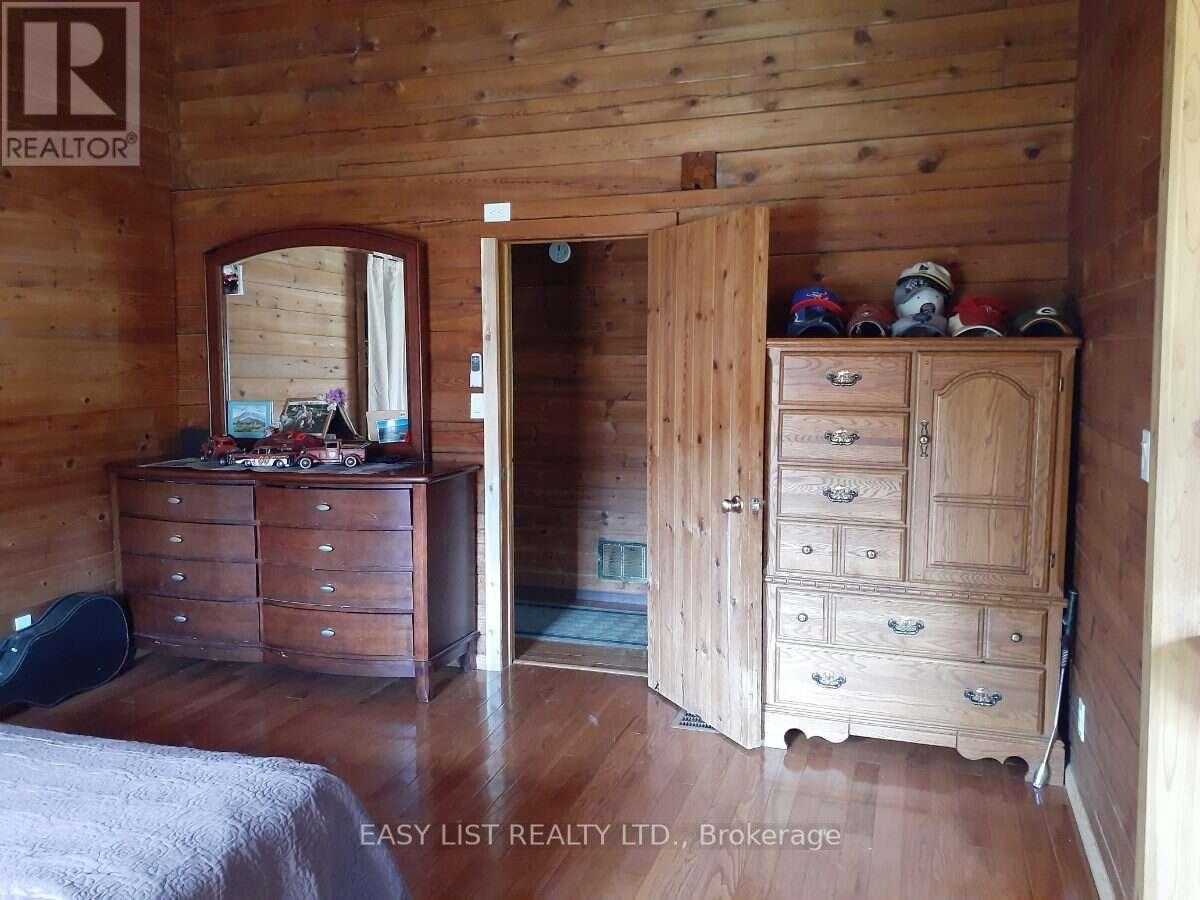 35 Kaladar Street — photo 31
