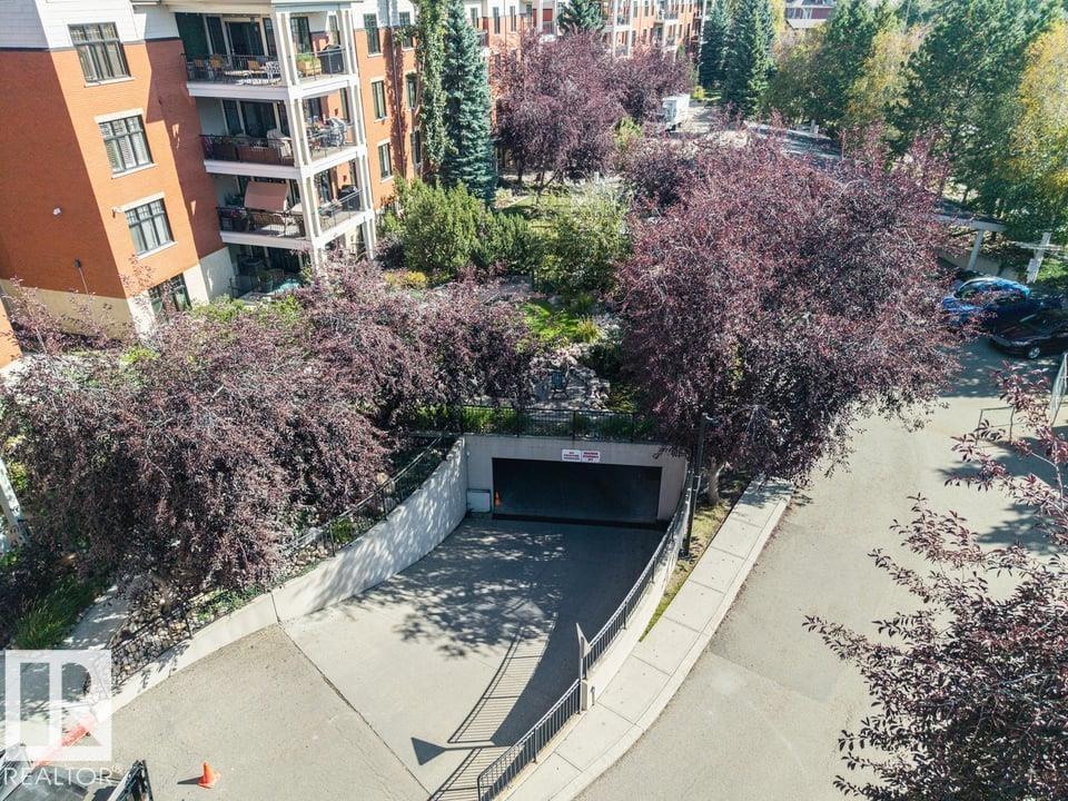 #209 9819 96A ST NW - 59