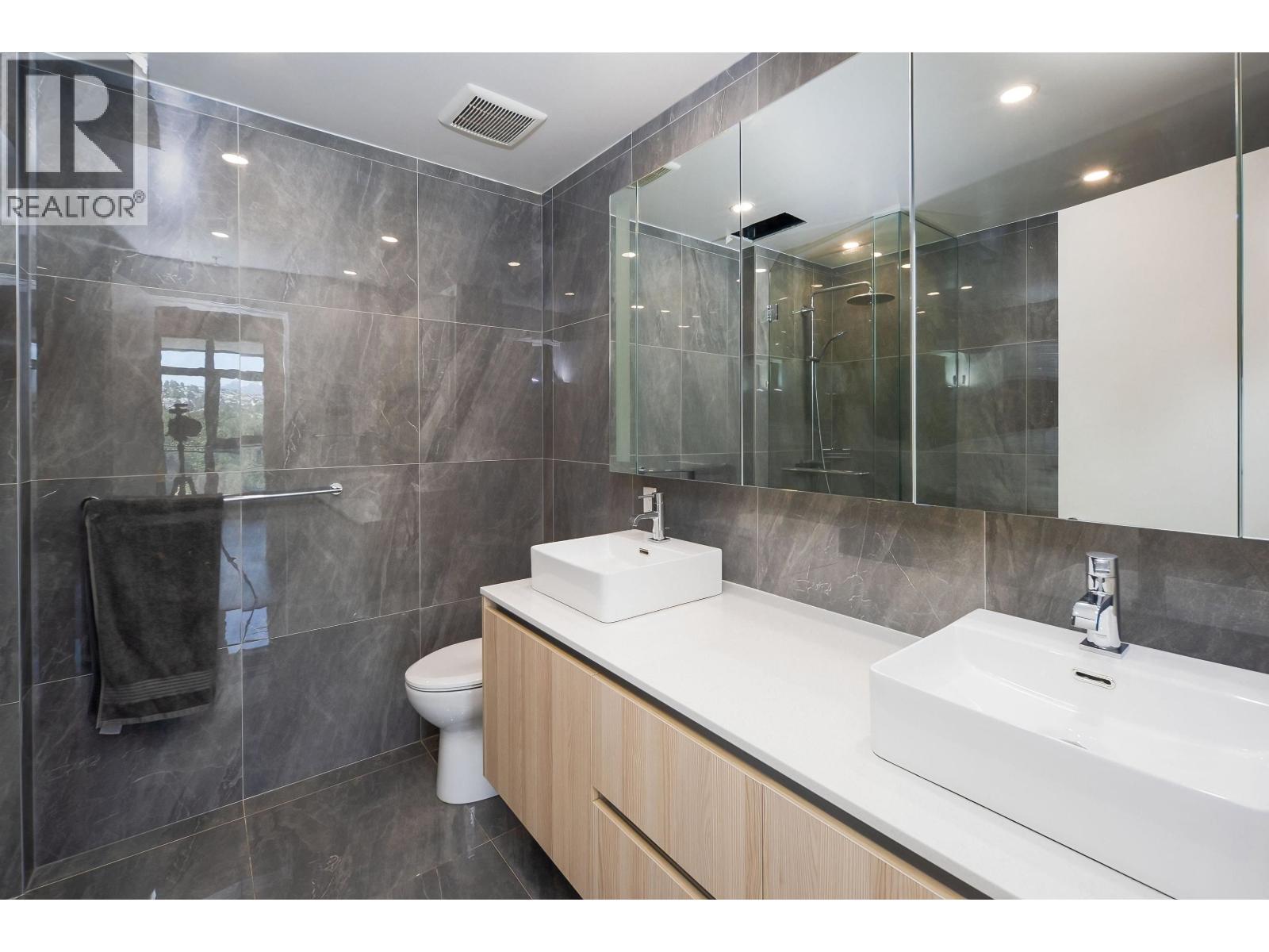 Photo of 1601 5333 GORING STREET 15