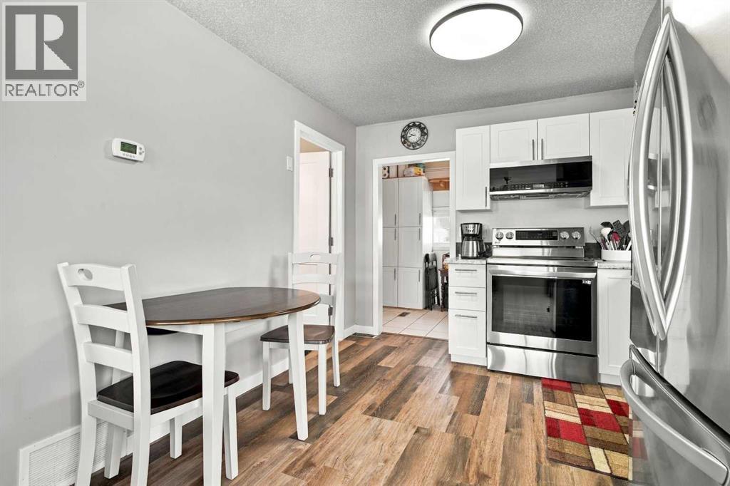 5022 50 Avenue - Image 12
