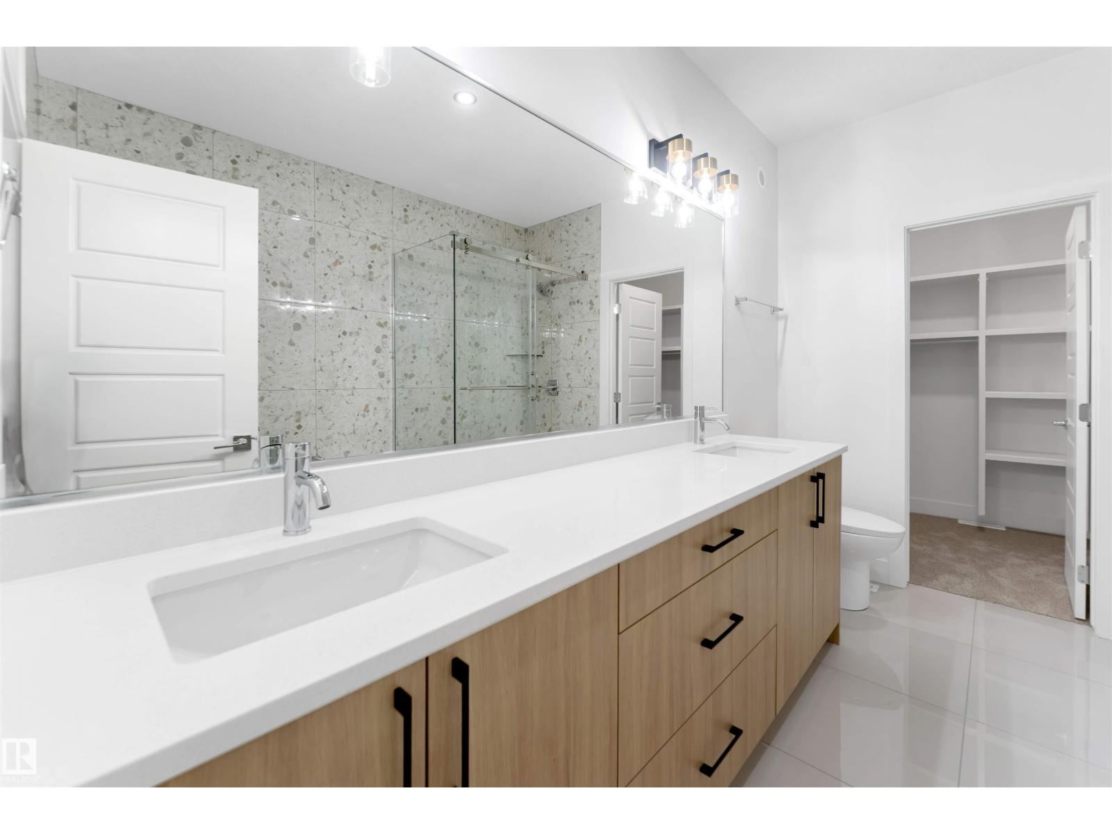 22538 83A AV NW, Edmonton — photo 35