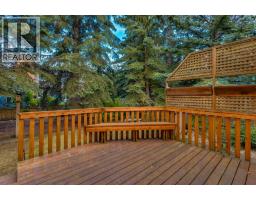 Foyer - 660 Coach Grove Road Sw, Calgary, AB T3H1C6 Photo 6