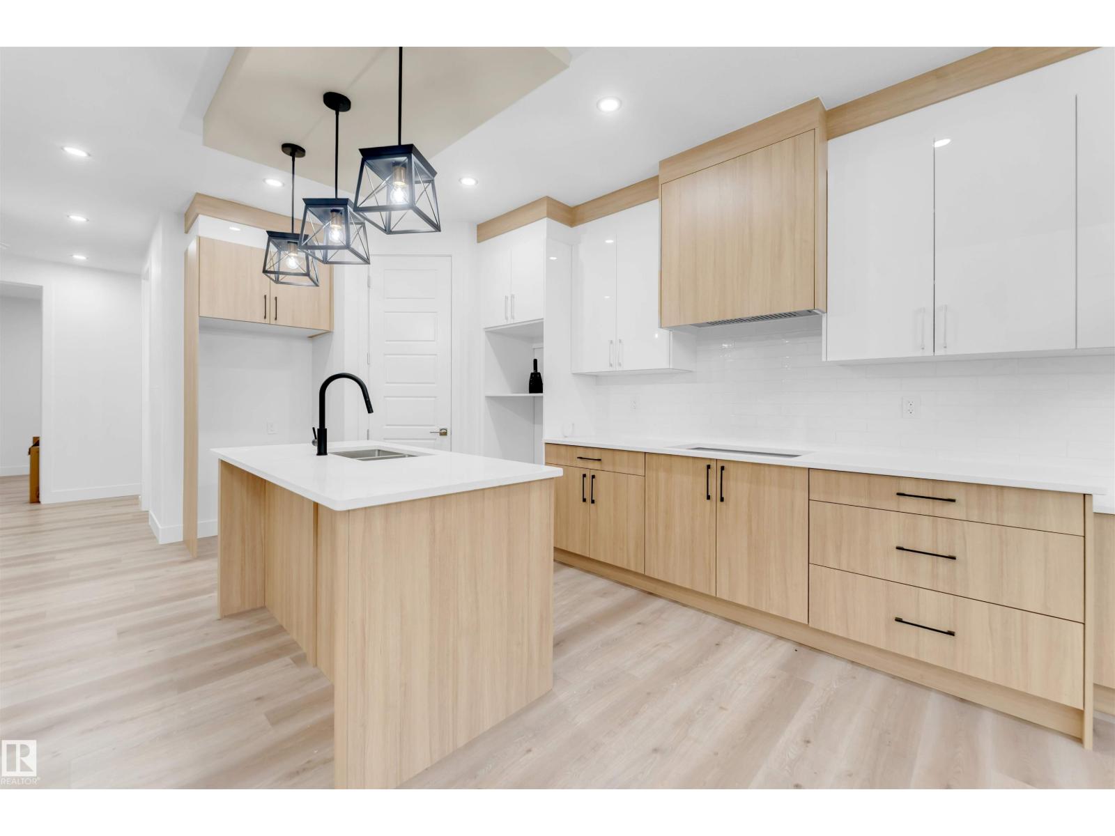 22538 83A AV NW, Edmonton — photo 19