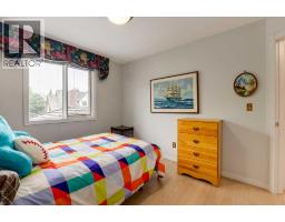 660 Coach Grove Road Sw, Calgary, AB T3H1C6 Photo 35