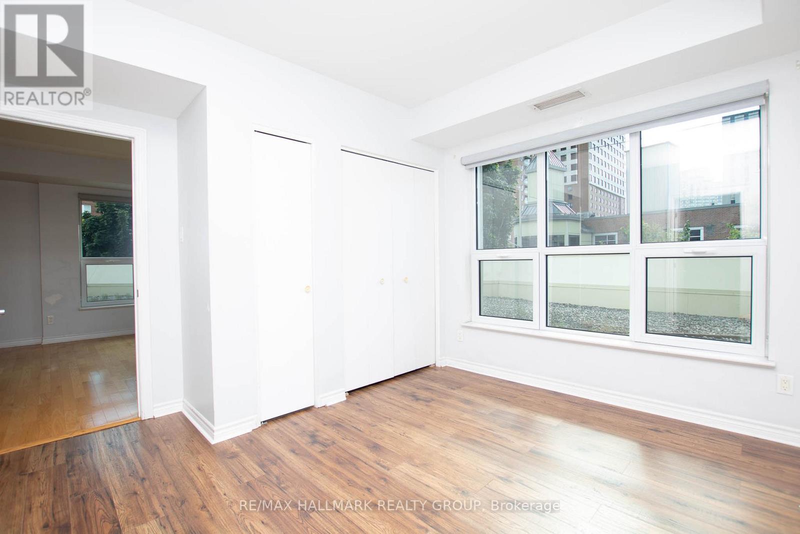 200 Rideau Street — photo 20