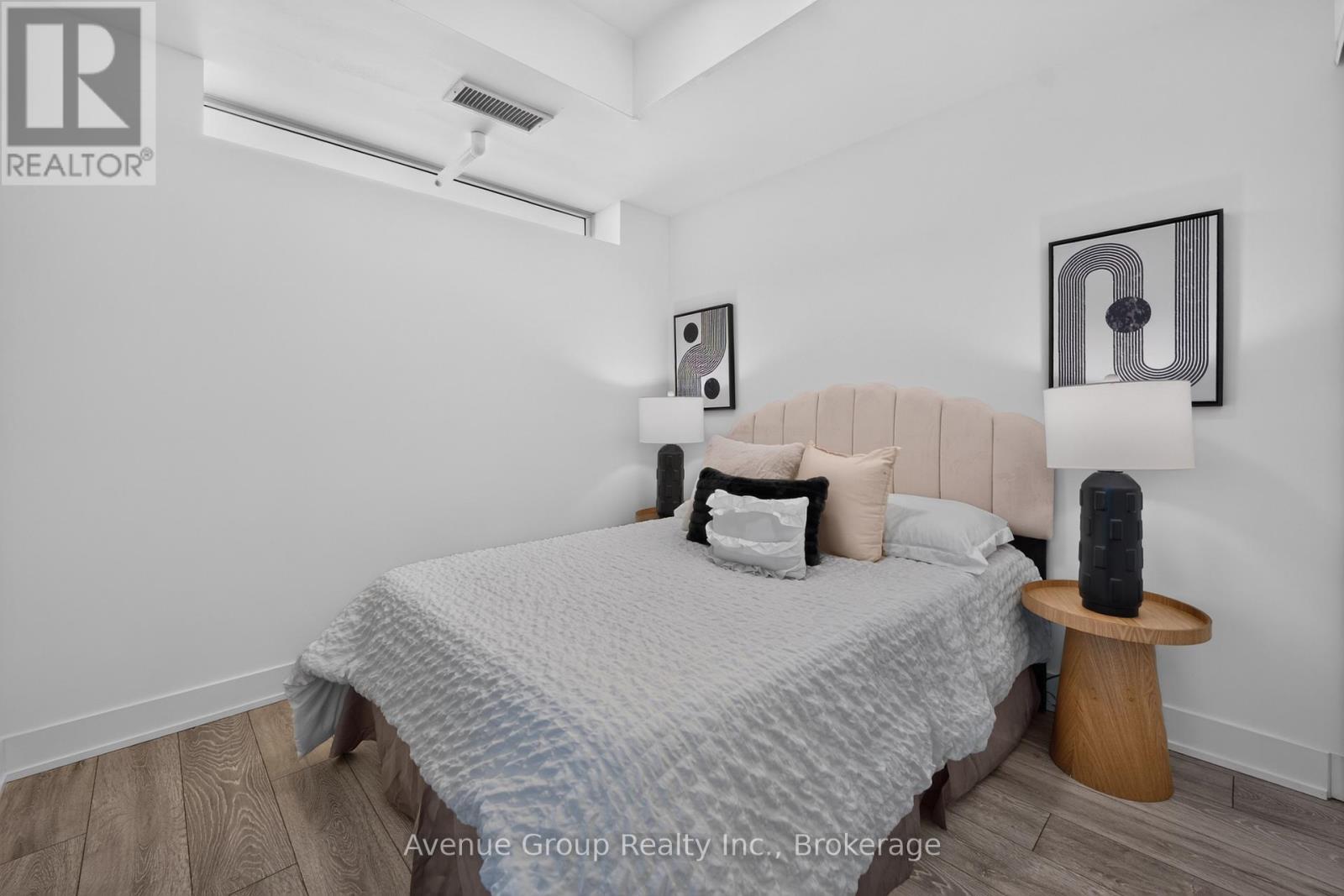 501- 1285 Queen Street East, Toronto, ON photo 14