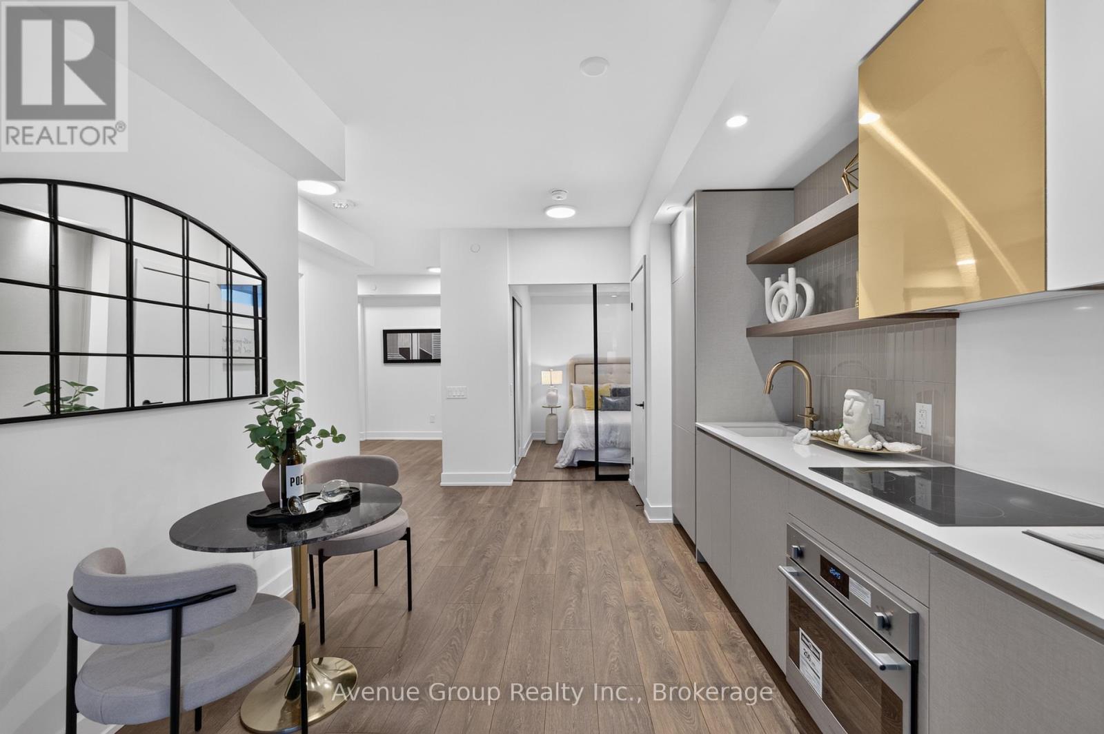 202- 1285 Queen Street East, Toronto, ON photo 5