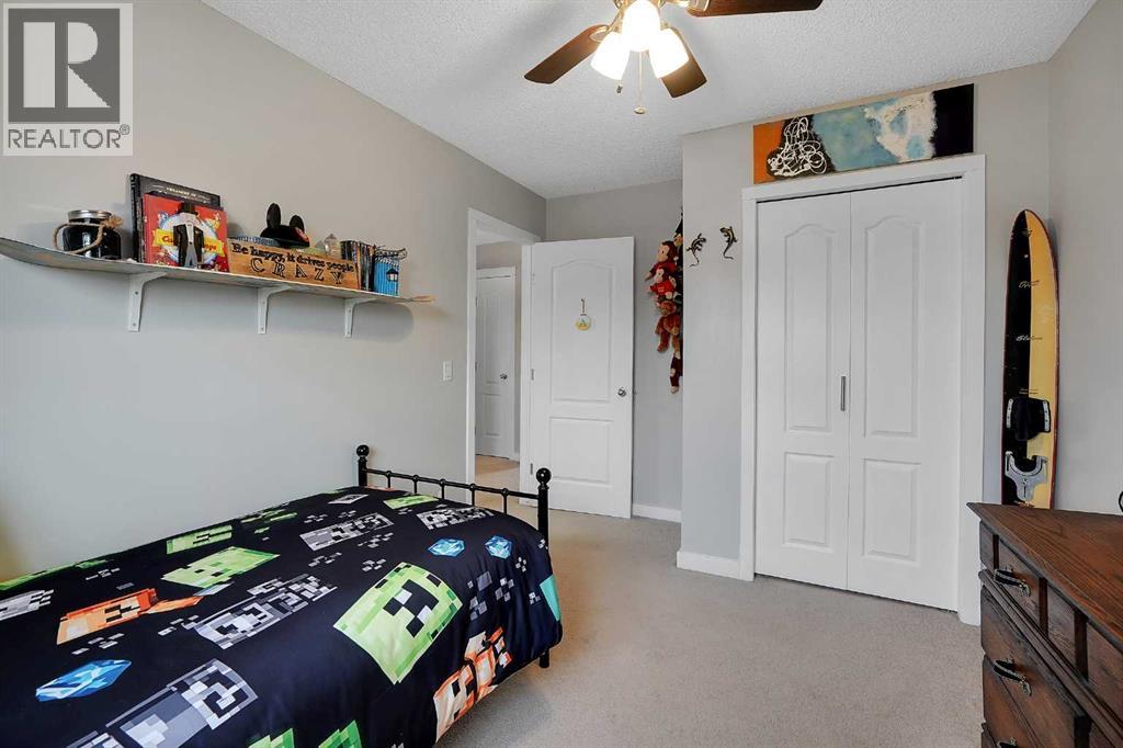 87 Springs Crescent SE - Image 38