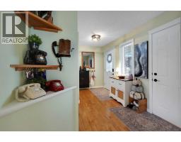 87 Springs Crescent SE - photo 4