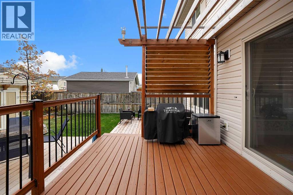87 Springs Crescent SE - Image 40