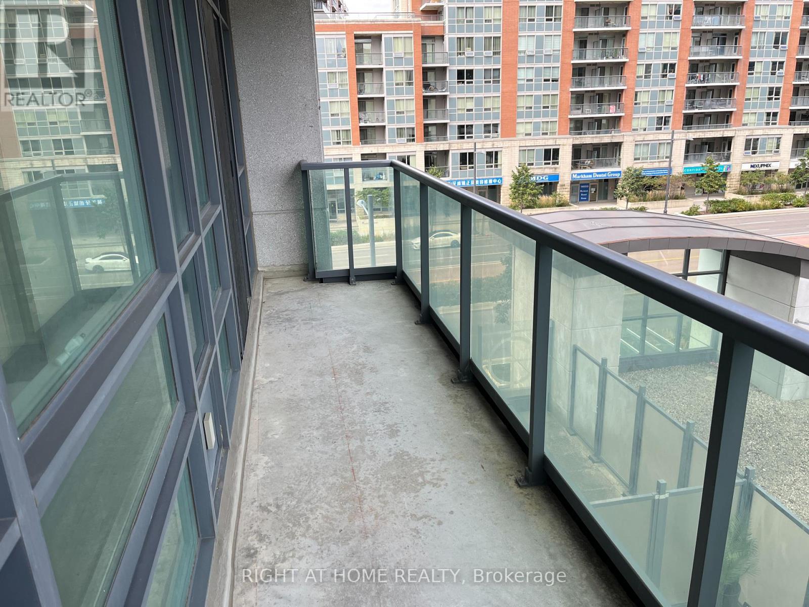 75 South Town Centre Boulevard — photo 11