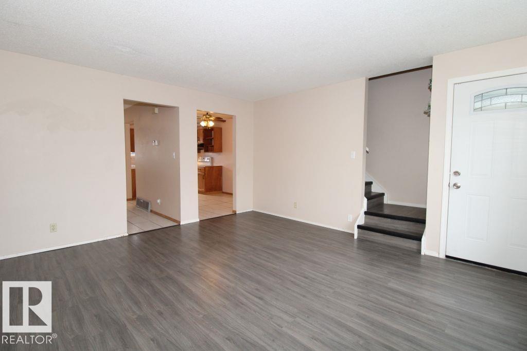 11393 22 AV NW - 13