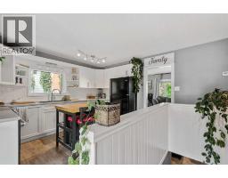 909 6 Street SW - photo 4
