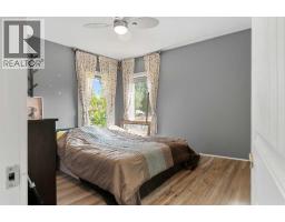 909 6 Street SW - photo 10