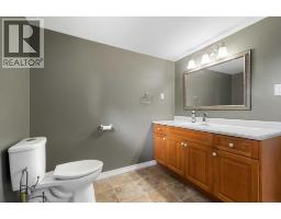 909 6 Street SW - photo 14
