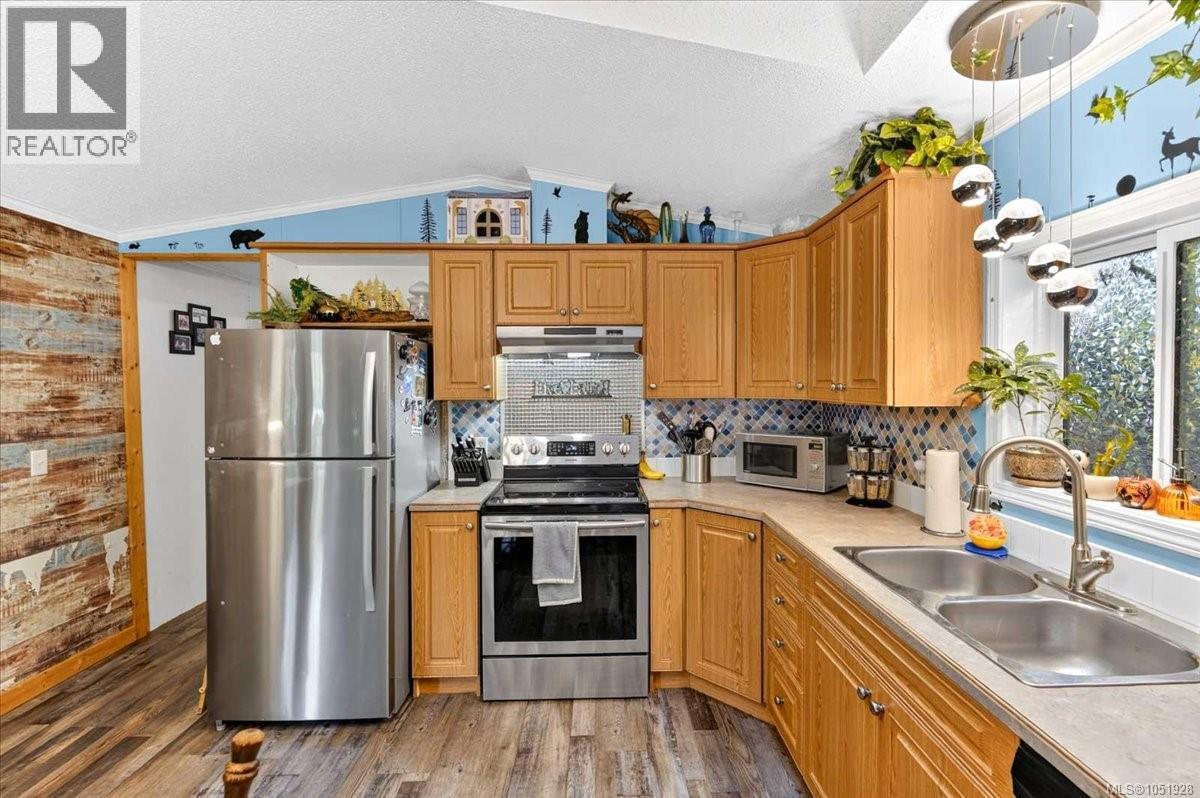 3 10325 Lakeshore Rd, Port Alberni - Image 1