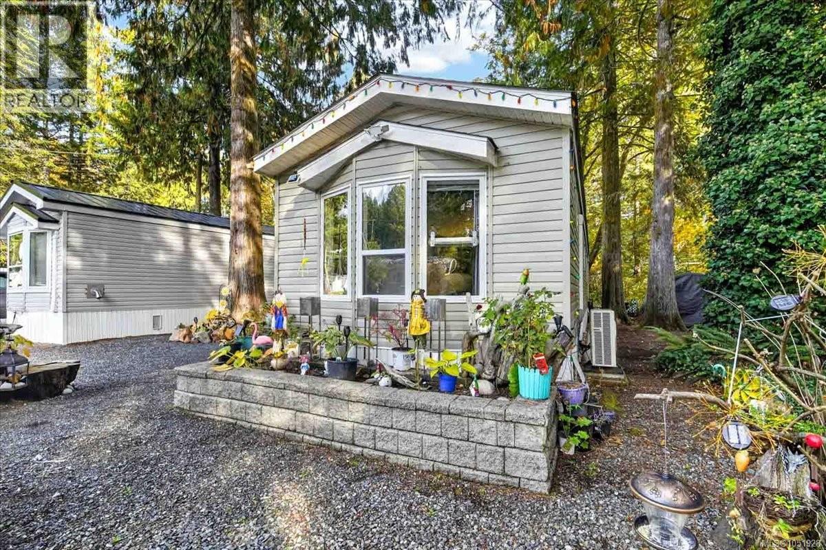 #3 10325 Lakeshore Rd - 26