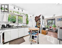 360 Rundlefield Road NE - photo 7
