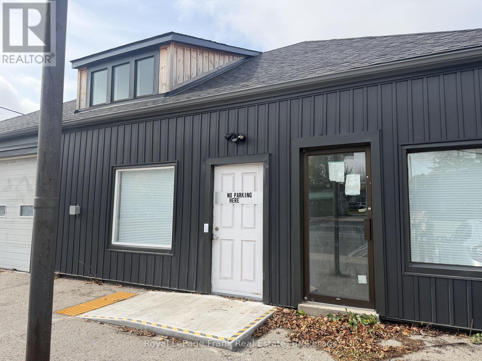4 - 54 MAIN STREET, Uxbridge — photo 2