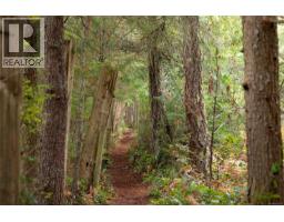537 Balata Bay Dr, Qualicum Beach, BC V9K0B9 Photo 29