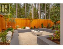537 Balata Bay Dr, Qualicum Beach, BC V9K0B9 Photo 23