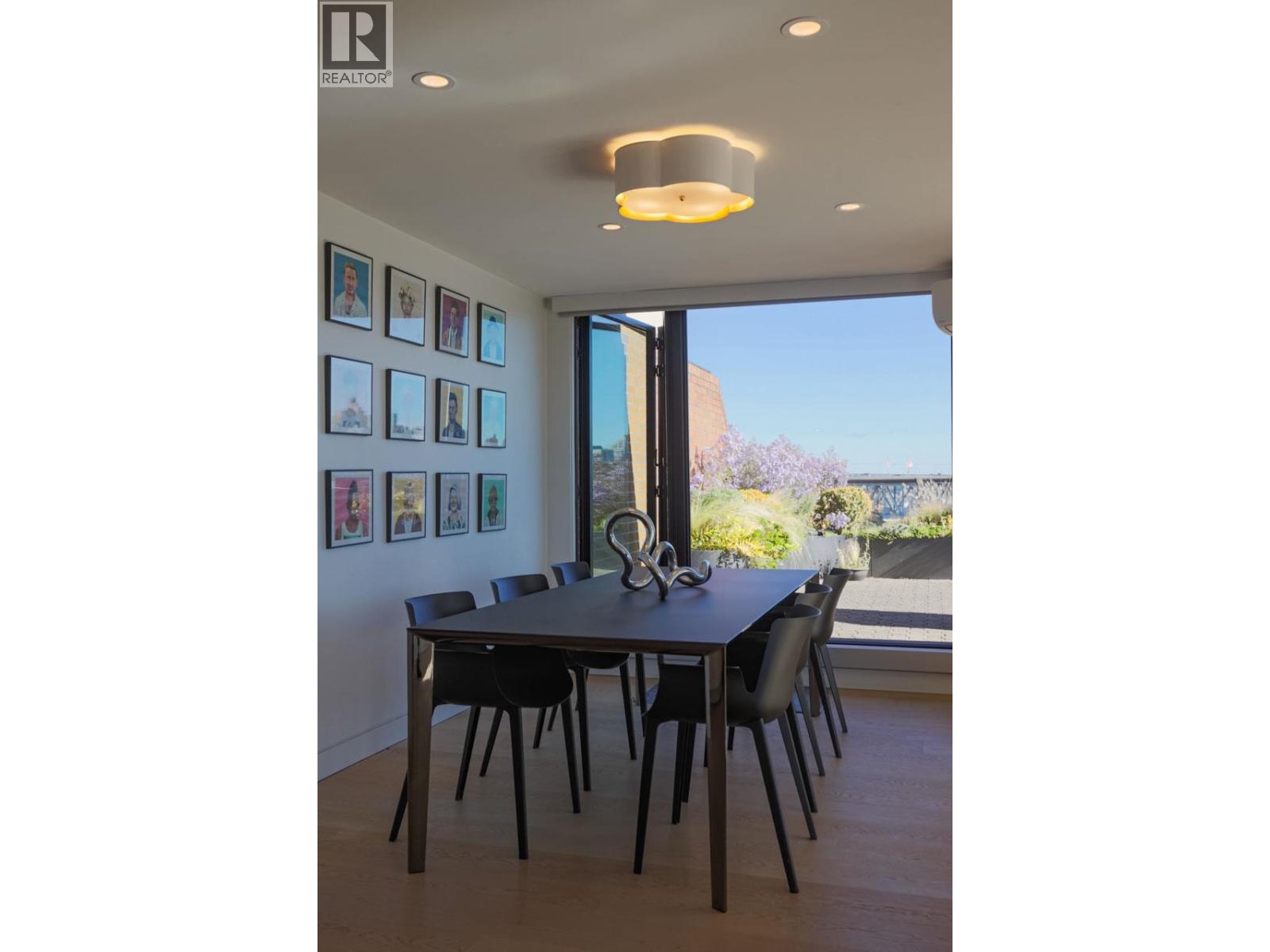 Photo of 709 1490 PENNYFARTHING DRIVE 19
