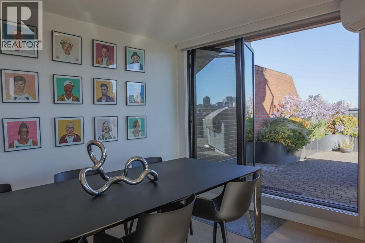 Photo of 709 1490 PENNYFARTHING DRIVE 20