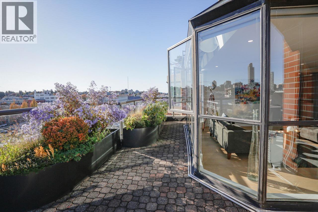 Photo of 709 1490 PENNYFARTHING DRIVE 23