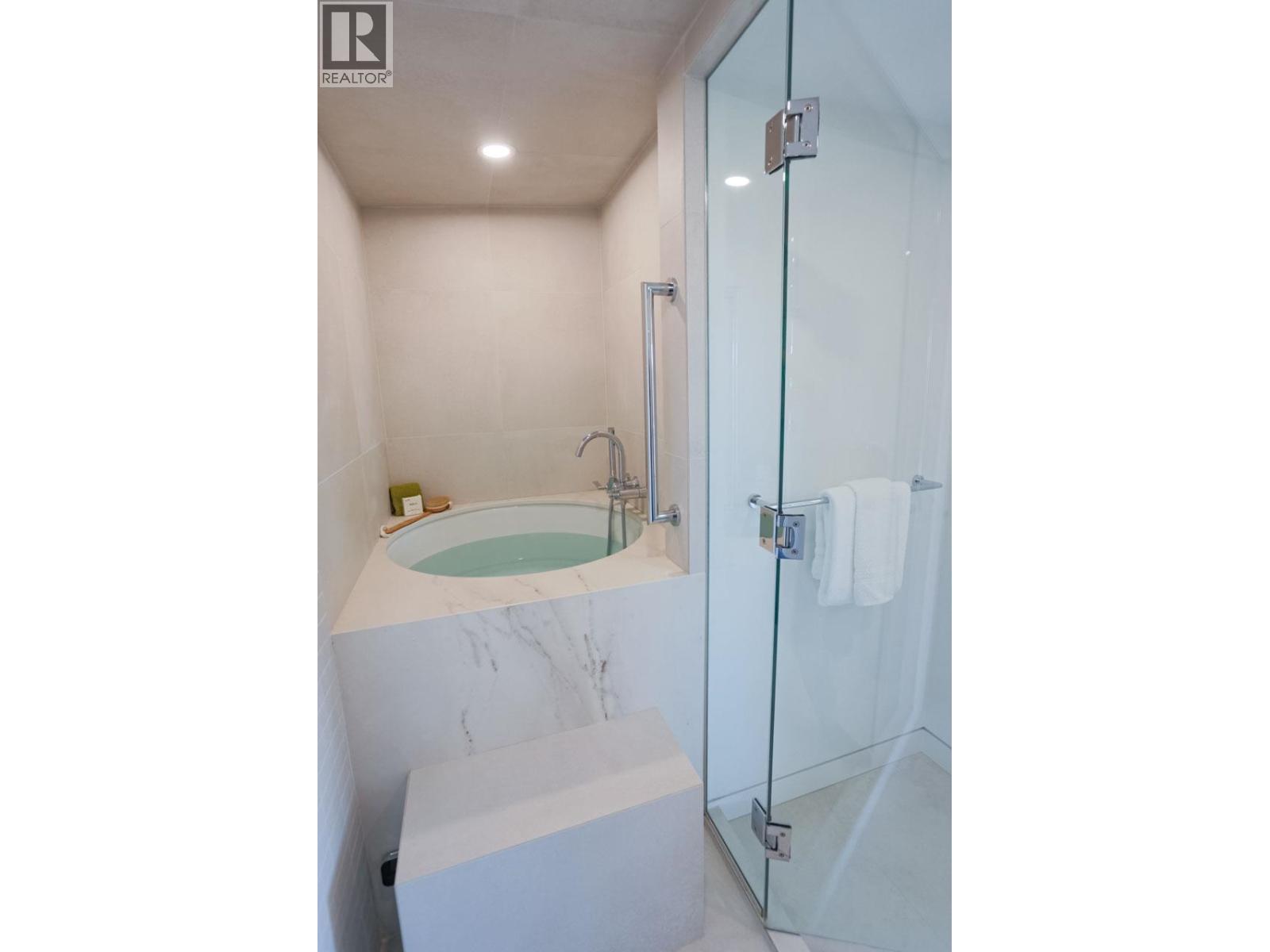Photo of 709 1490 PENNYFARTHING DRIVE 33