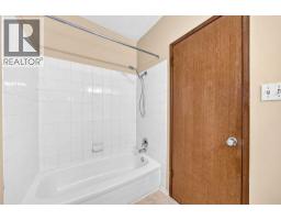 823 67 Avenue Sw, Calgary, AB T2V0M6 Photo 20