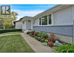 19 Maryvale Crescent NE - photo 3