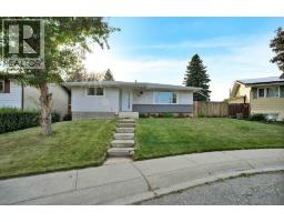 19 Maryvale Crescent NE - photo 1