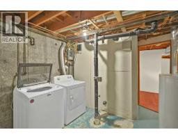 19 Maryvale Crescent NE - photo 37
