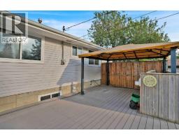 19 Maryvale Crescent NE - photo 25