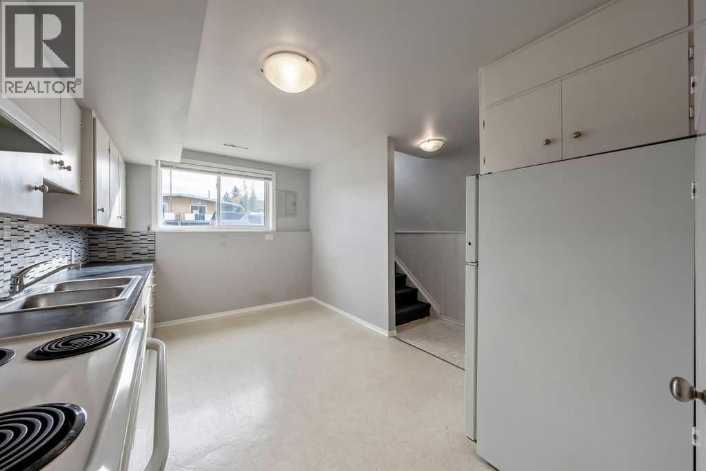 5415 5 Street SW - 21