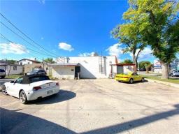 718 Osborne Street, Winnipeg, MB R3L2C2 Photo 21